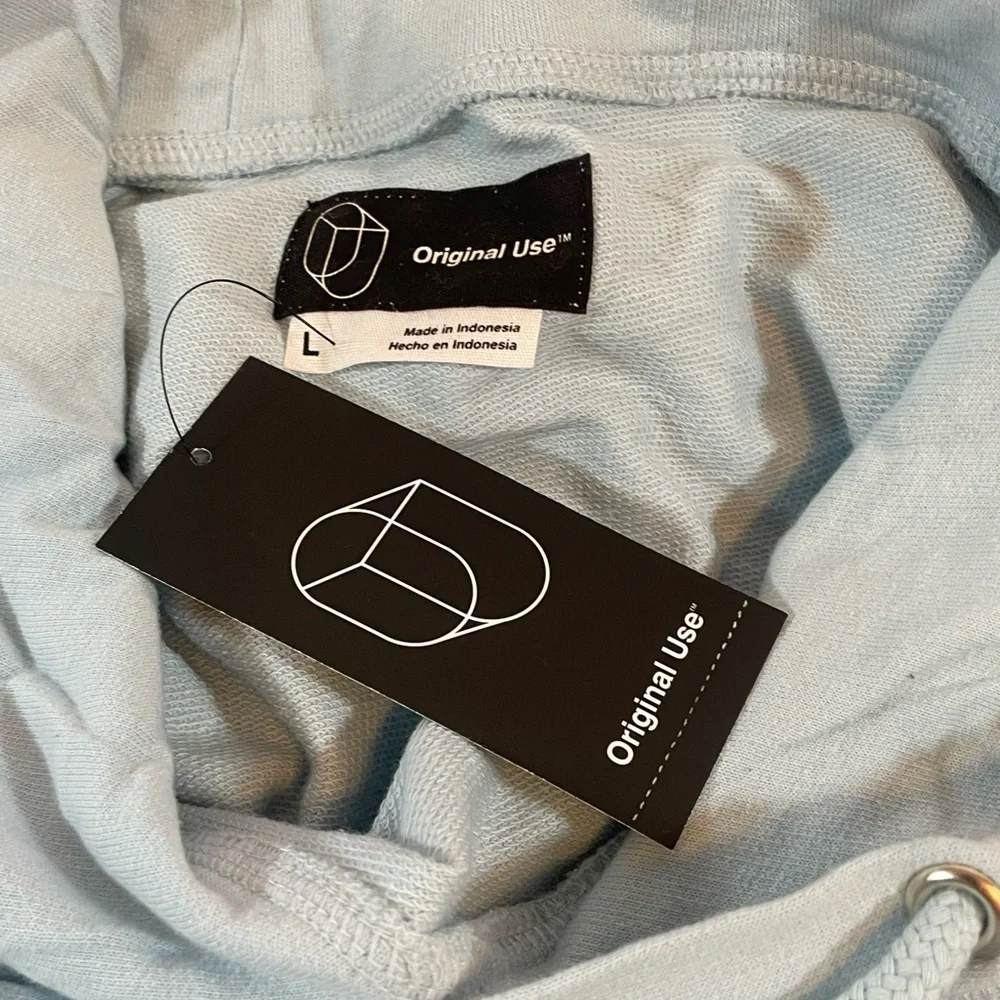 Original ice pullover hoodie. Soft blue top and blackened bottom.  NWT - Picture 5 of 9